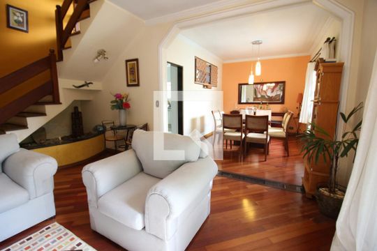 Sala de casa à venda com 4 quartos, 226m² em City Bussocaba, Osasco