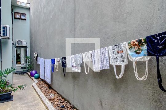 Área externa de casa para alugar com 3 quartos, 170m² em Belenzinho, São Paulo
