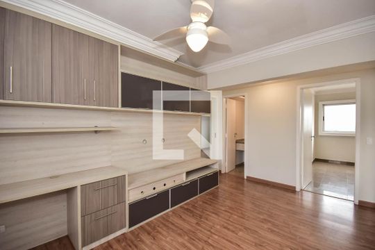Sala de Tv de apartamento para alugar com 3 quartos, 155m² em Jardim Londrina, São Paulo