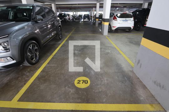 Garagem de apartamento à venda com 2 quartos, 53m² em Centro, Canoas