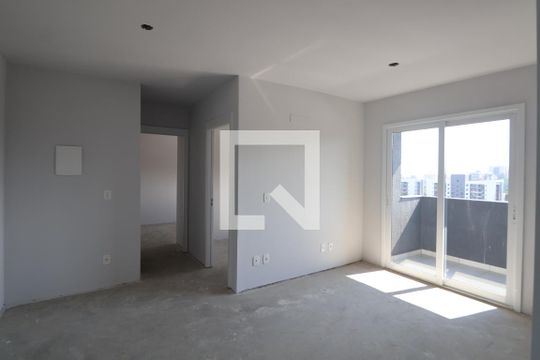 Apartamento à venda com 2 quartos, 53m² em Centro, Canoas