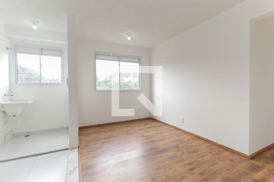 Apartamento para alugar com 2 quartos, 40m² em Jardim Helian, São Paulo