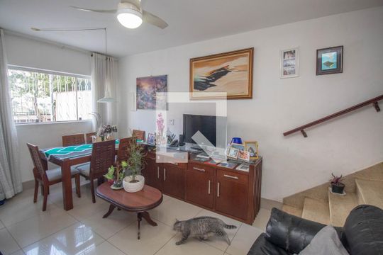 Sala de casa à venda com 3 quartos, 150m² em Vila Medeiros, São Paulo
