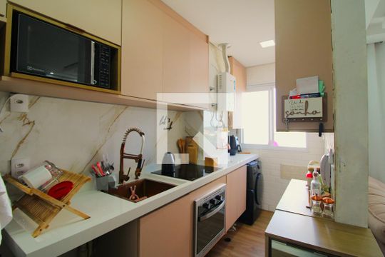 Sala/Cozinha de apartamento à venda com 2 quartos, 42m² em Jardim Santa Cruz, São Paulo