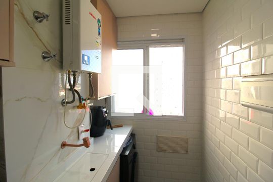 Sala/Cozinha de apartamento à venda com 2 quartos, 42m² em Jardim Santa Cruz, São Paulo