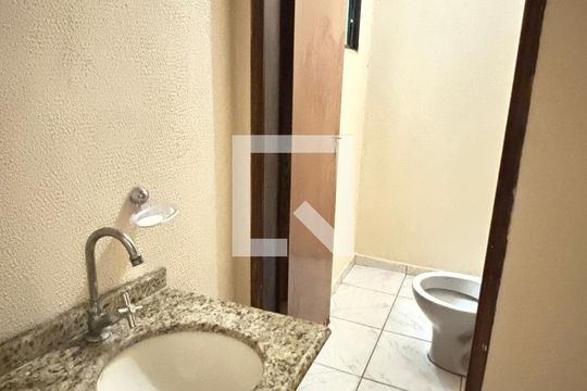 Lavabo de casa à venda com 3 quartos, 130m² em Vila Príncipe de Gales, Santo André