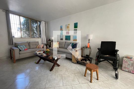 Sala de casa à venda com 3 quartos, 150m² em Jardim Esmeralda, São Paulo