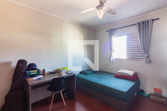 Quarto 1 de casa à venda com 3 quartos, 230m² em Santo Antônio, Osasco
