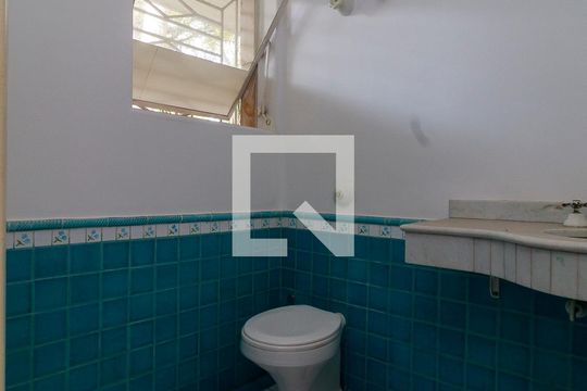 Lavabo de casa para alugar com 3 quartos, 410m² em Brooklin, São Paulo