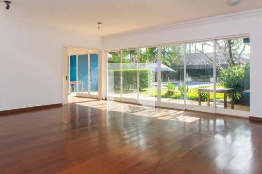 Casa para alugar com 3 quartos, 410m² em Brooklin, São Paulo