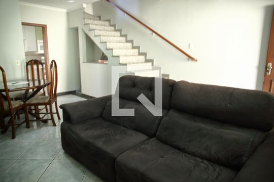 Sala de casa à venda com 3 quartos, 104m² em Bairro dos Casa, São Bernardo do Campo