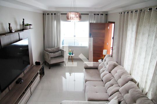 Sala de casa à venda com 3 quartos, 175m² em Jardim Bom Clima, Guarulhos