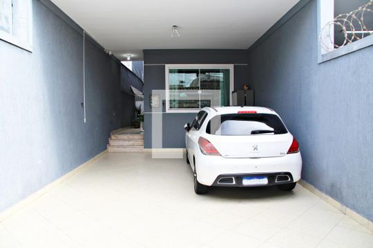 Garagem de casa à venda com 3 quartos, 175m² em Jardim Bom Clima, Guarulhos