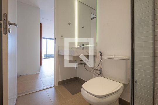 Banheiro de apartamento à venda com 3 quartos, 123m² em Cerqueira César, São Paulo