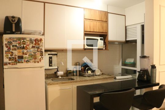 Cozinha de apartamento à venda com 2 quartos, 66m² em Várzea da Barra Funda, São Paulo