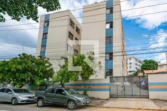 Fachada de apartamento para alugar com 2 quartos, 50m² em Jardim Montanhês, Belo Horizonte