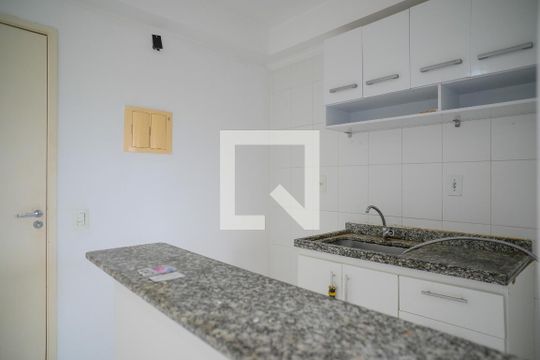 Cozinha de apartamento à venda com 2 quartos, 47m² em Vila Caraguata, São Paulo