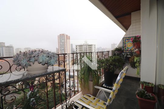 Varanda Sala de apartamento à venda com 3 quartos, 140m² em Vila Valparaíso, Santo André