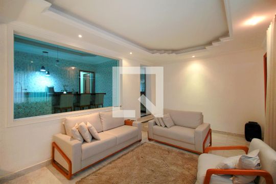 Sala de casa à venda com 6 quartos, 360m² em Santa Amelia, Belo Horizonte