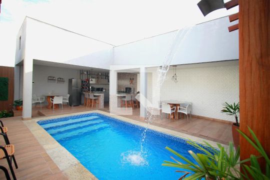 Piscina de casa à venda com 6 quartos, 360m² em Santa Amelia, Belo Horizonte