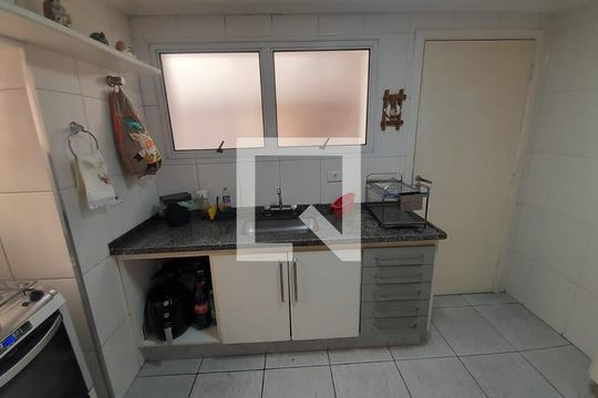 Cozinha de casa à venda com 4 quartos, 210m² em Vila Invernada, São Paulo