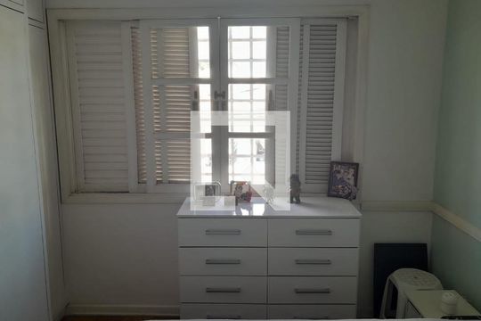 Quarto 1 de casa à venda com 4 quartos, 210m² em Vila Invernada, São Paulo