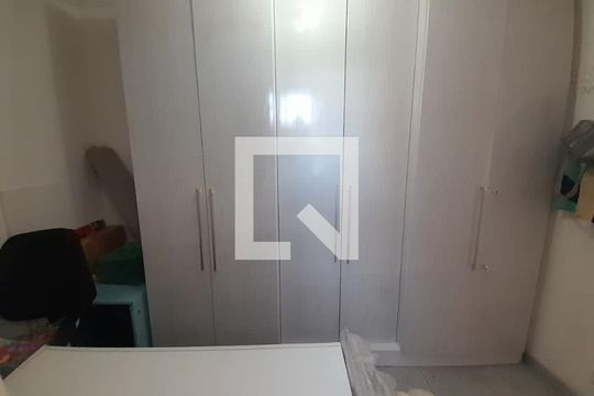 Quarto 4 de casa à venda com 4 quartos, 210m² em Vila Invernada, São Paulo