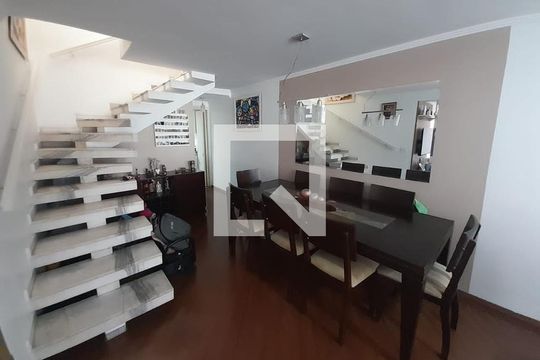 Sala de casa à venda com 4 quartos, 210m² em Vila Invernada, São Paulo