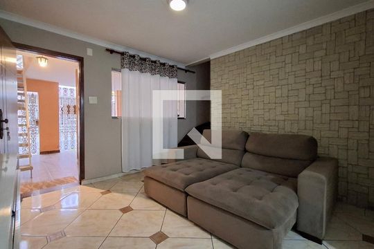 Sala de casa à venda com 3 quartos, 135m² em Santa Terezinha, Santo André