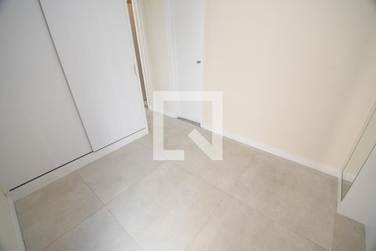  Suíte de apartamento à venda com 1 quarto, 50m² em Cambuí, Campinas