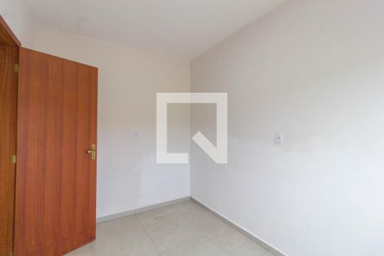 Quarto 1 de casa à venda com 2 quartos, 50m² em Olaria, Canoas