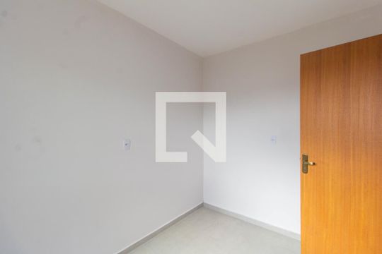 Quarto 2 de casa à venda com 2 quartos, 50m² em Olaria, Canoas