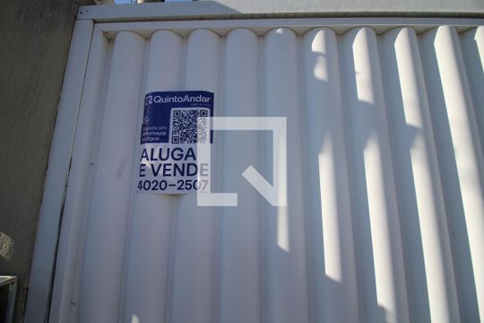 Placa de apartamento para alugar com 2 quartos, 80m² em Irajá, Rio de Janeiro