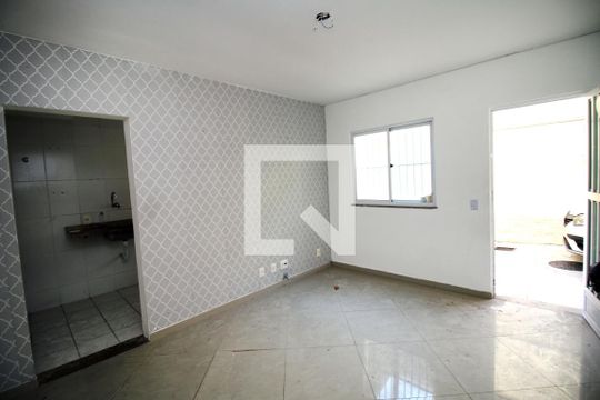 Sala de apartamento para alugar com 2 quartos, 80m² em Irajá, Rio de Janeiro