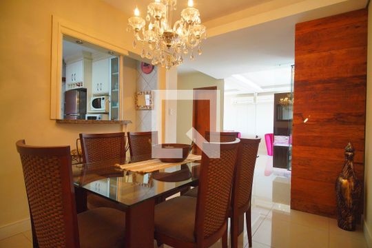 Sala de Jantar de casa à venda com 3 quartos, 200m² em Operário, Novo Hamburgo