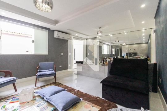 Sala 1 de casa à venda com 5 quartos, 600m² em Itaquera, São Paulo