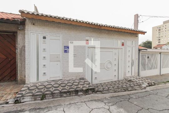 Fachada de casa à venda com 5 quartos, 600m² em Itaquera, São Paulo