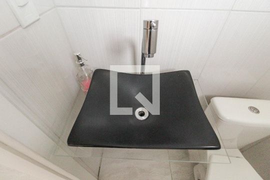Lavabo 2 de casa à venda com 5 quartos, 600m² em Itaquera, São Paulo