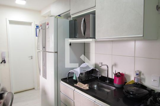 Cozinha de apartamento à venda com 2 quartos, 35m² em Presidente Altino, Osasco