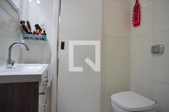 Banheiro Corredor de apartamento à venda com 3 quartos, 125m² em Cristo Redentor, Porto Alegre