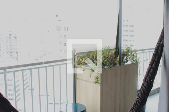 Sacada de kitnet/studio à venda com 1 quarto, 29m² em República, São Paulo