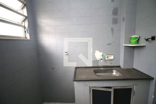 Cozinha de apartamento à venda com 1 quarto, 55m² em Parada de Lucas, Rio de Janeiro