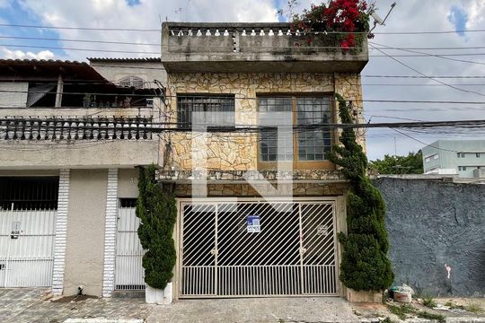 Fachada + Placa de casa à venda com 2 quartos, 400m² em Jardim Pedro José Nunes, São Paulo