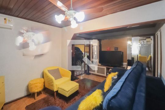 Sala de casa à venda com 3 quartos, 120m² em Feitoria, São Leopoldo