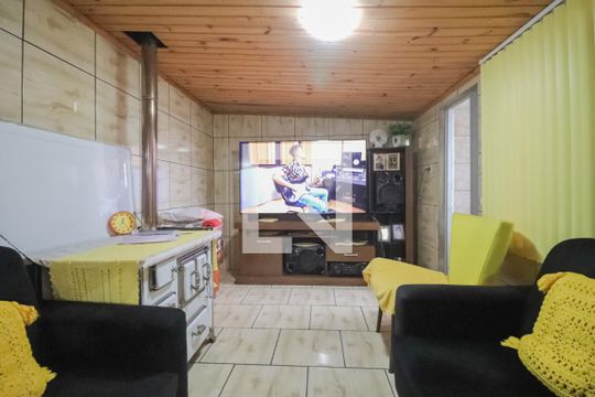 Sala de TV de casa à venda com 3 quartos, 120m² em Feitoria, São Leopoldo