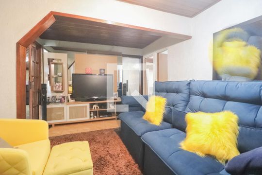 Sala de casa à venda com 3 quartos, 120m² em Feitoria, São Leopoldo