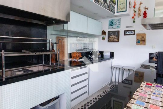 Área comum de casa para alugar com 3 quartos, 800m² em Jardim Leonor, São Paulo