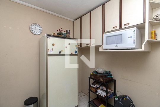 Cozinha de apartamento à venda com 2 quartos, 65m² em Jardim Santa Emilia, São Paulo