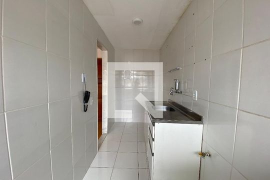 Cozinha de apartamento à venda com 1 quarto, 45m² em Piedade, Rio de Janeiro