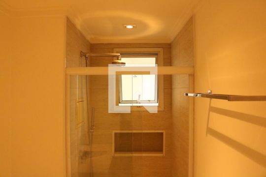 Banheiro da Suíte 1 de apartamento à venda com 3 quartos, 137m² em Perdizes, São Paulo